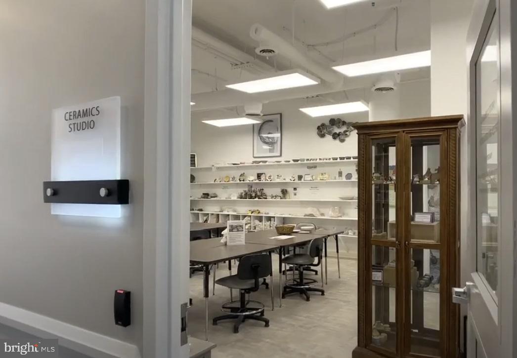 LANSDOWNE WOODS - Residential