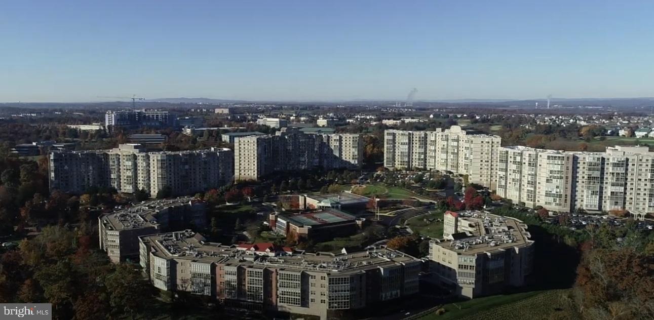 LANSDOWNE WOODS - Residential
