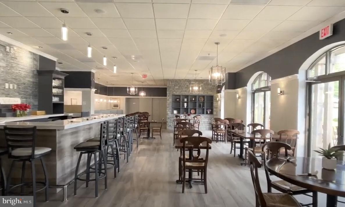 LANSDOWNE WOODS - Residential