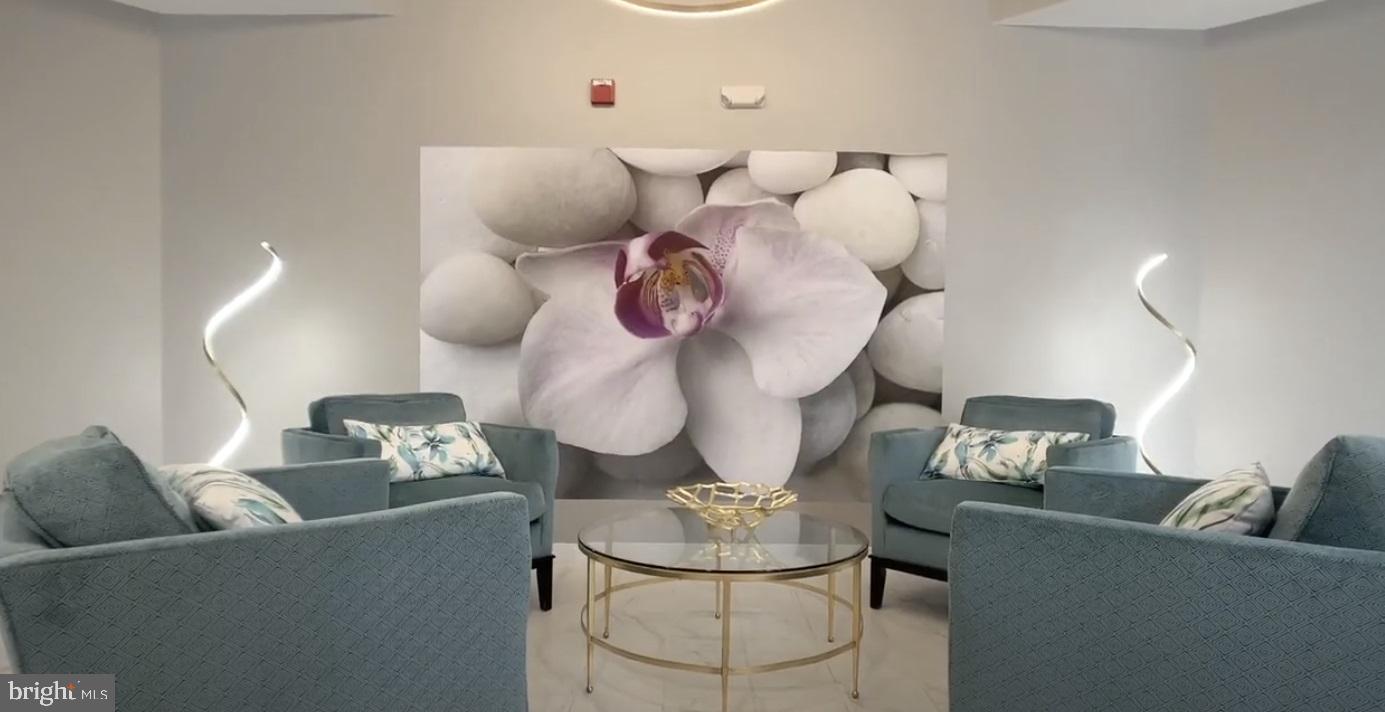 LANSDOWNE WOODS - Residential