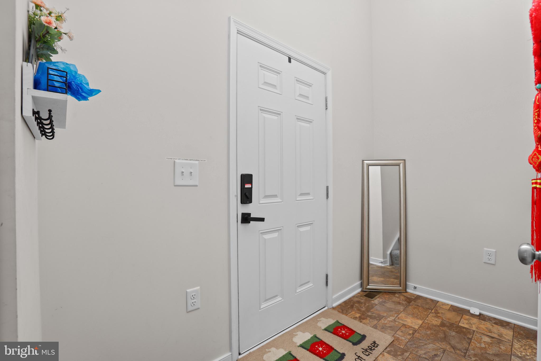 GLEBE HARBOR - Residential