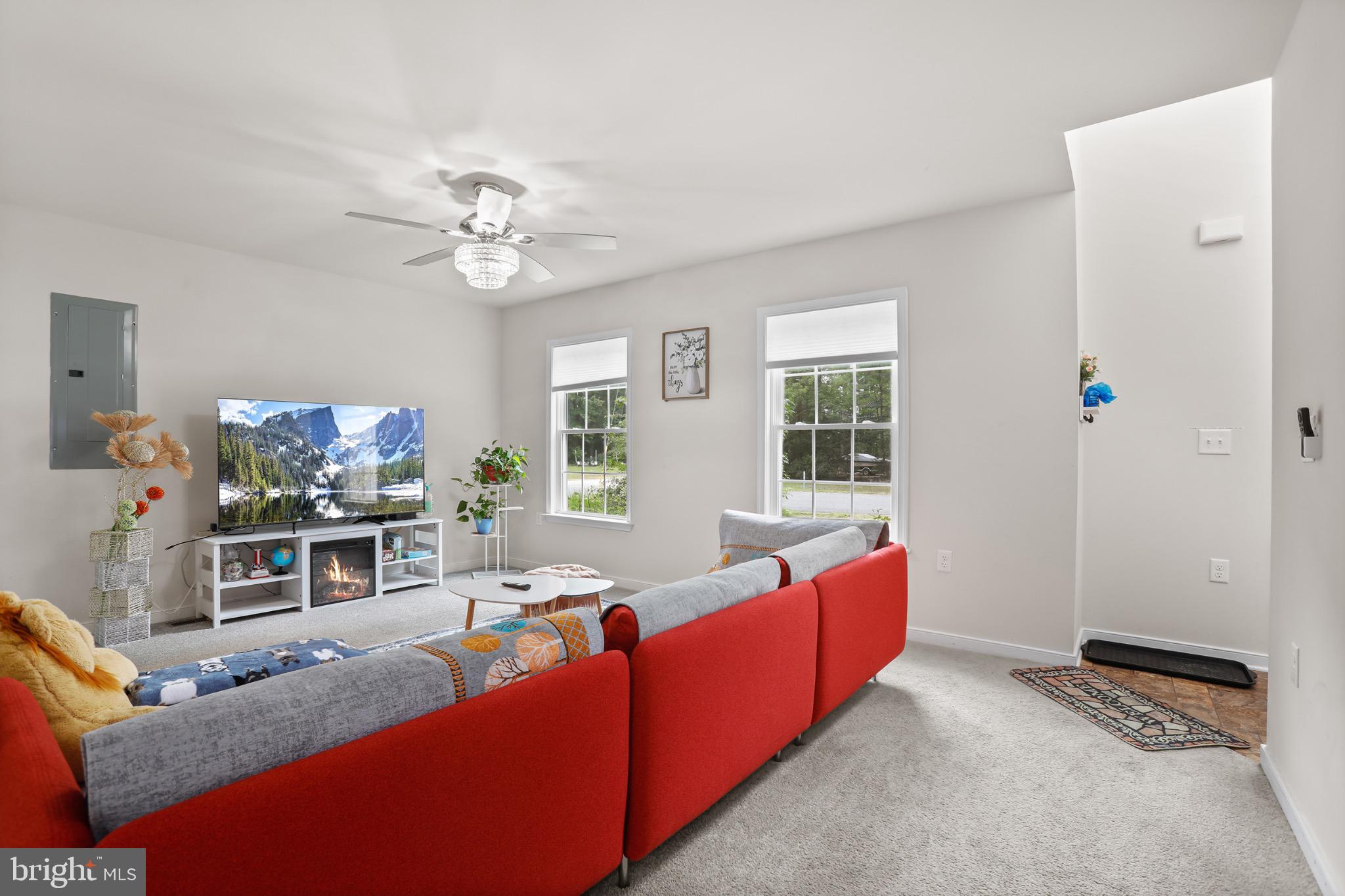 GLEBE HARBOR - Residential