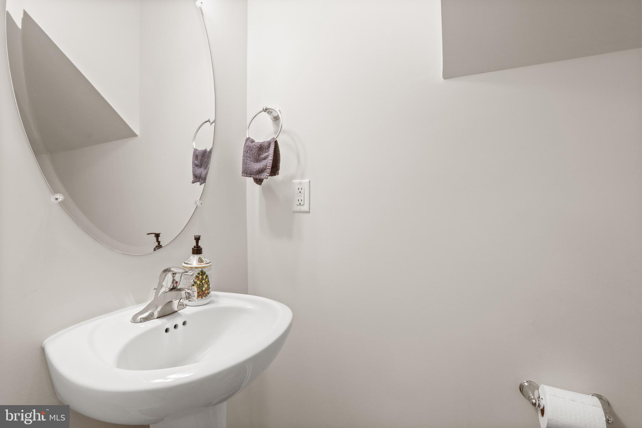 GLEBE HARBOR - Residential