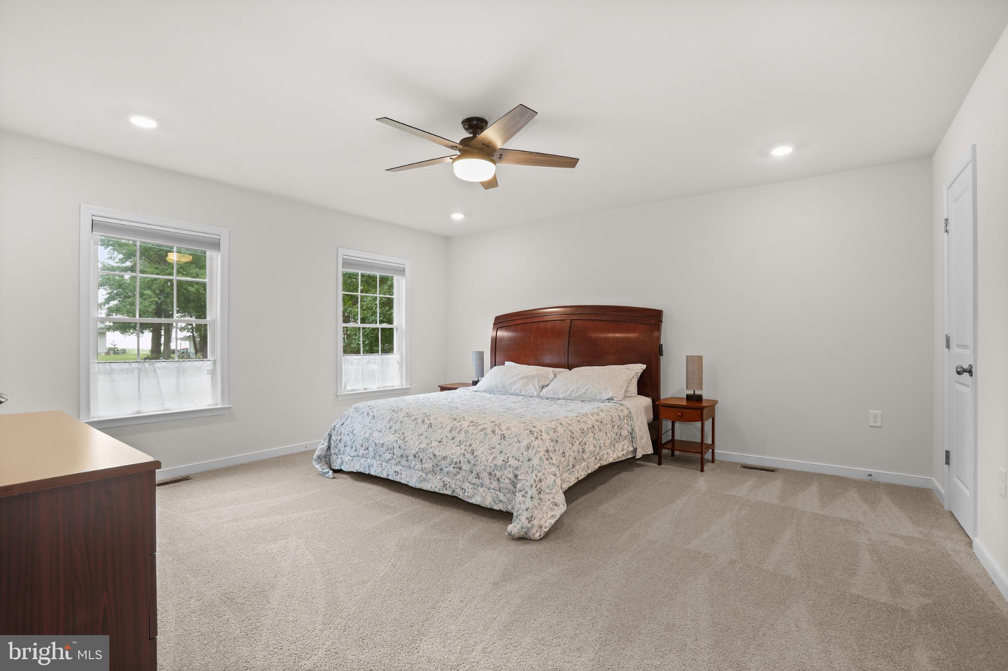 GLEBE HARBOR - Residential