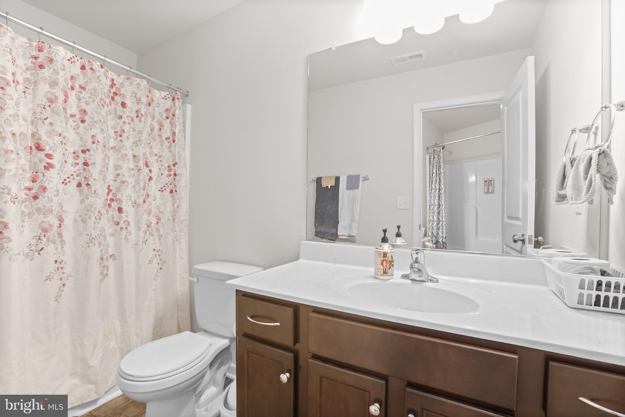 GLEBE HARBOR - Residential