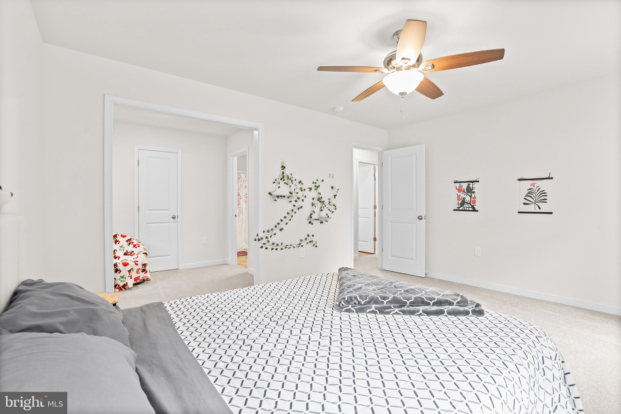 GLEBE HARBOR - Residential