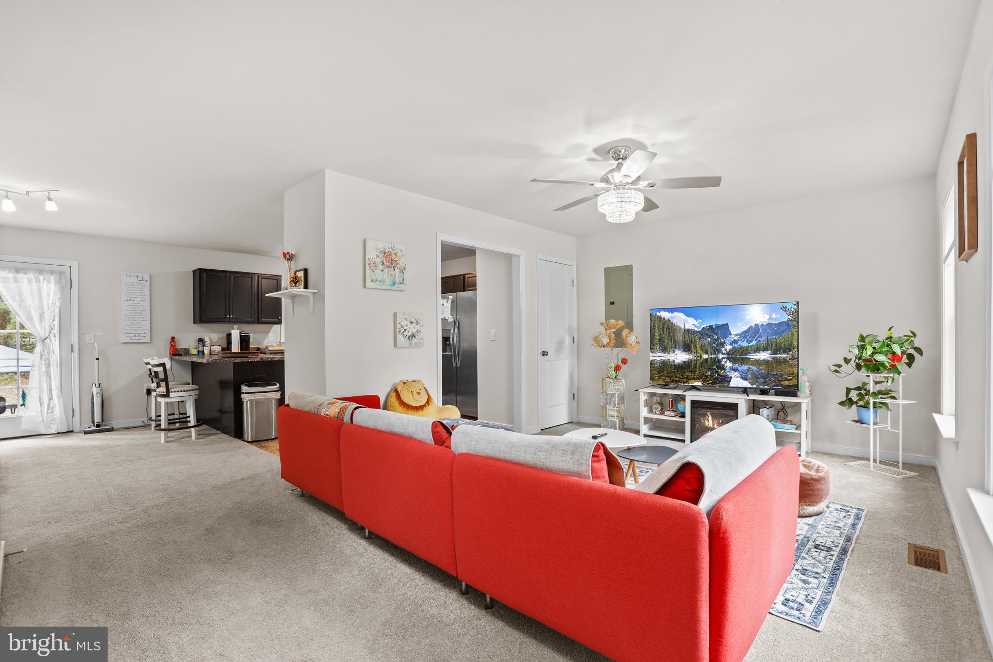 GLEBE HARBOR - Residential