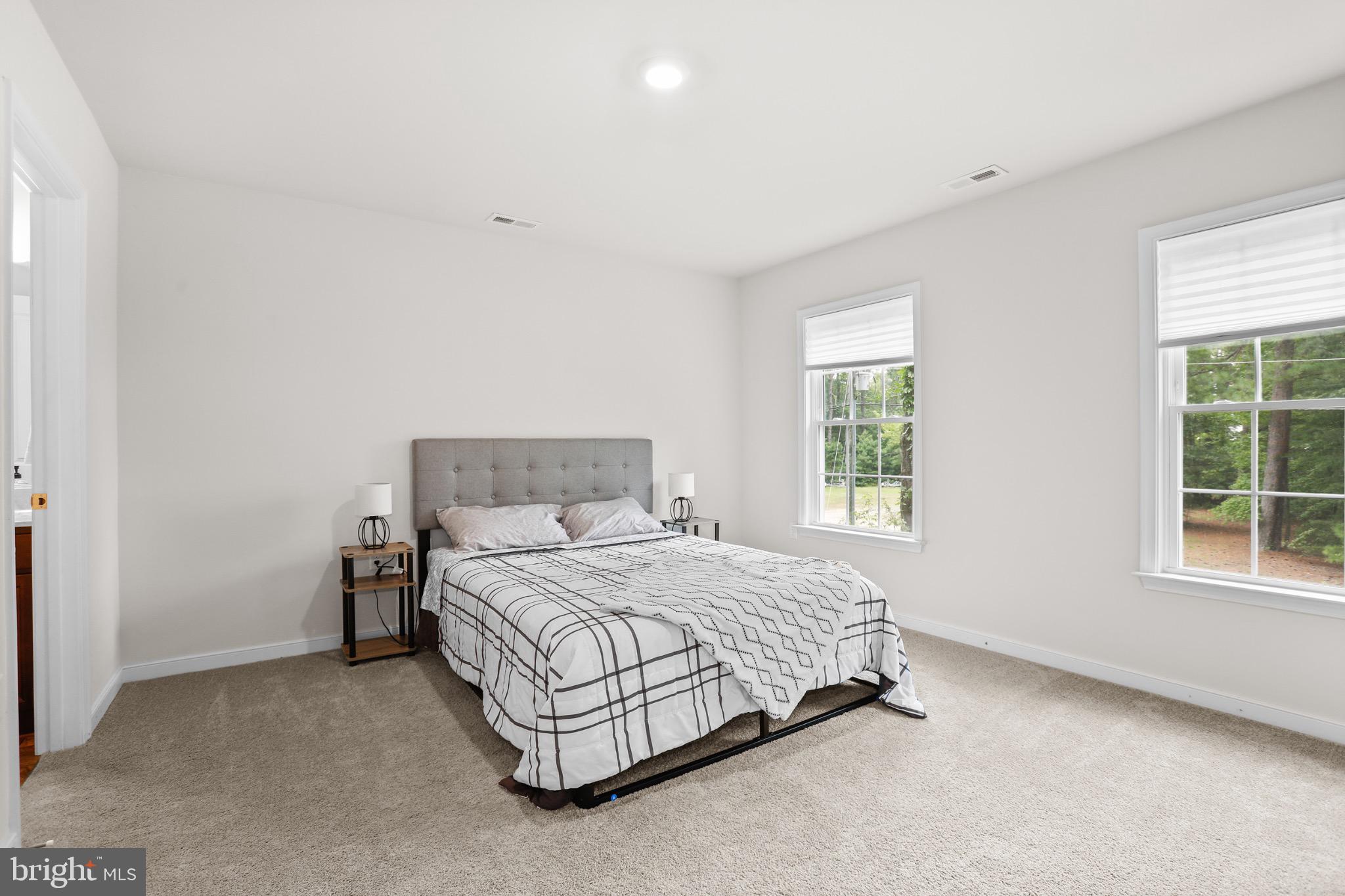 GLEBE HARBOR - Residential