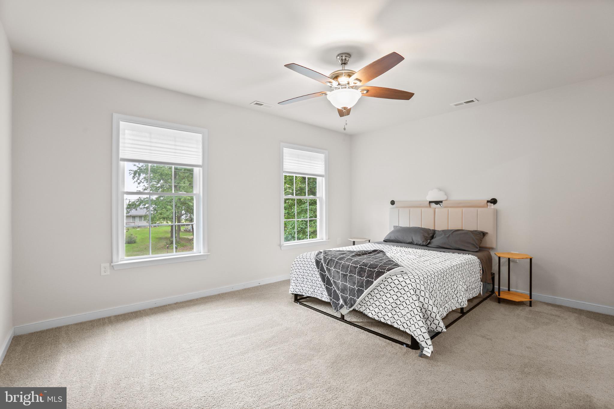 GLEBE HARBOR - Residential