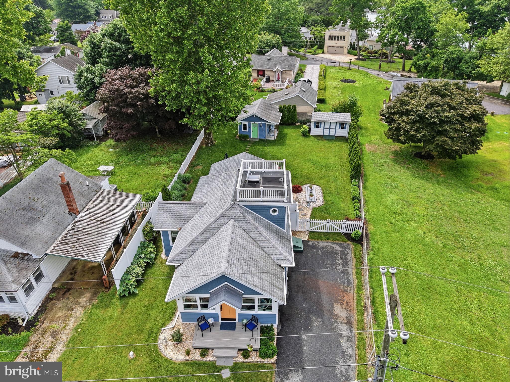 HACKS POINT - Residential