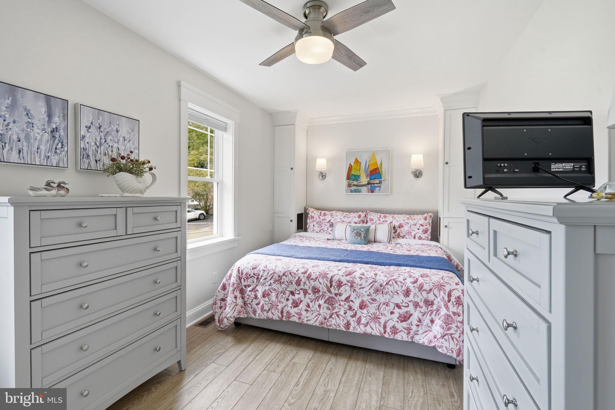 HACKS POINT - Residential