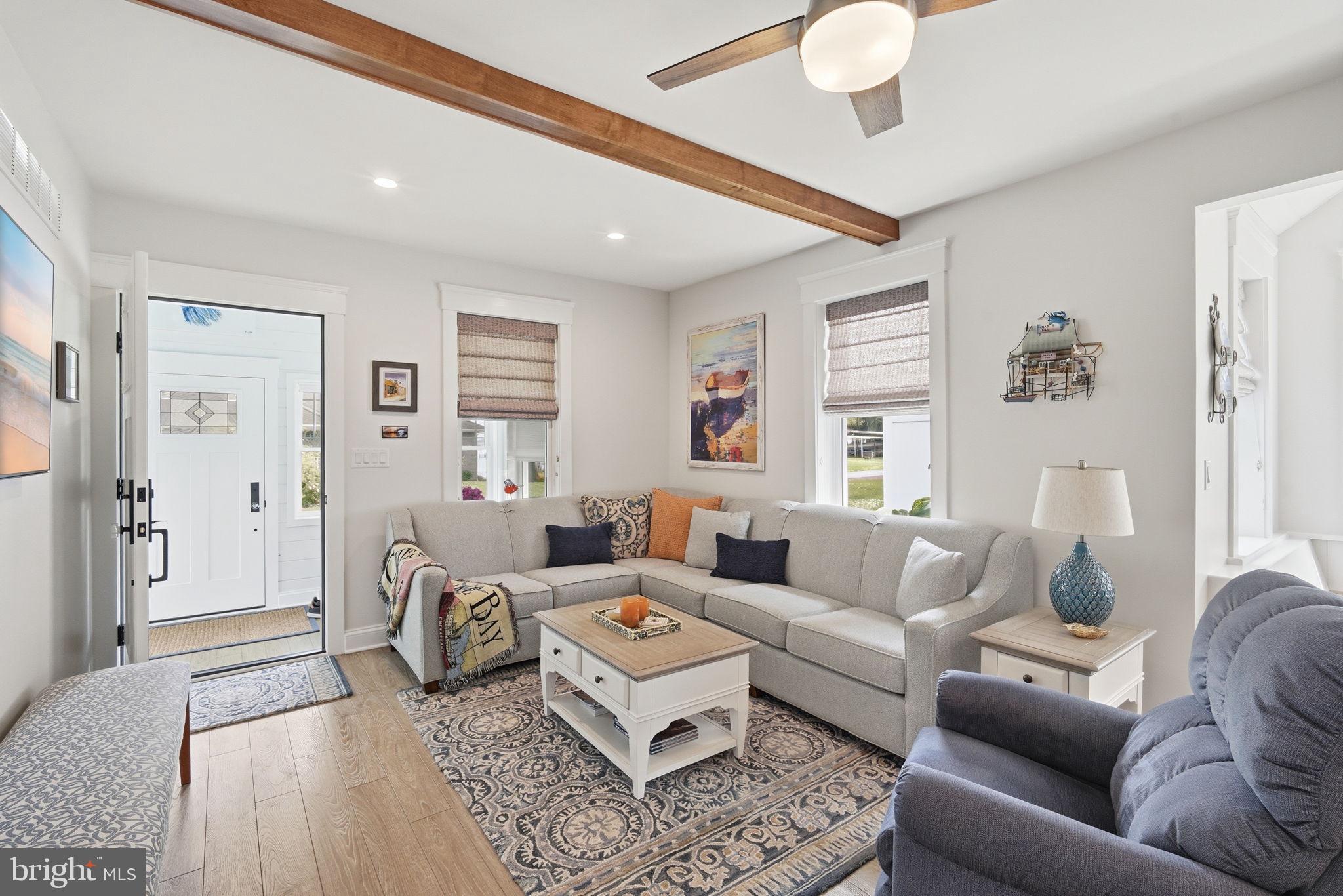 HACKS POINT - Residential