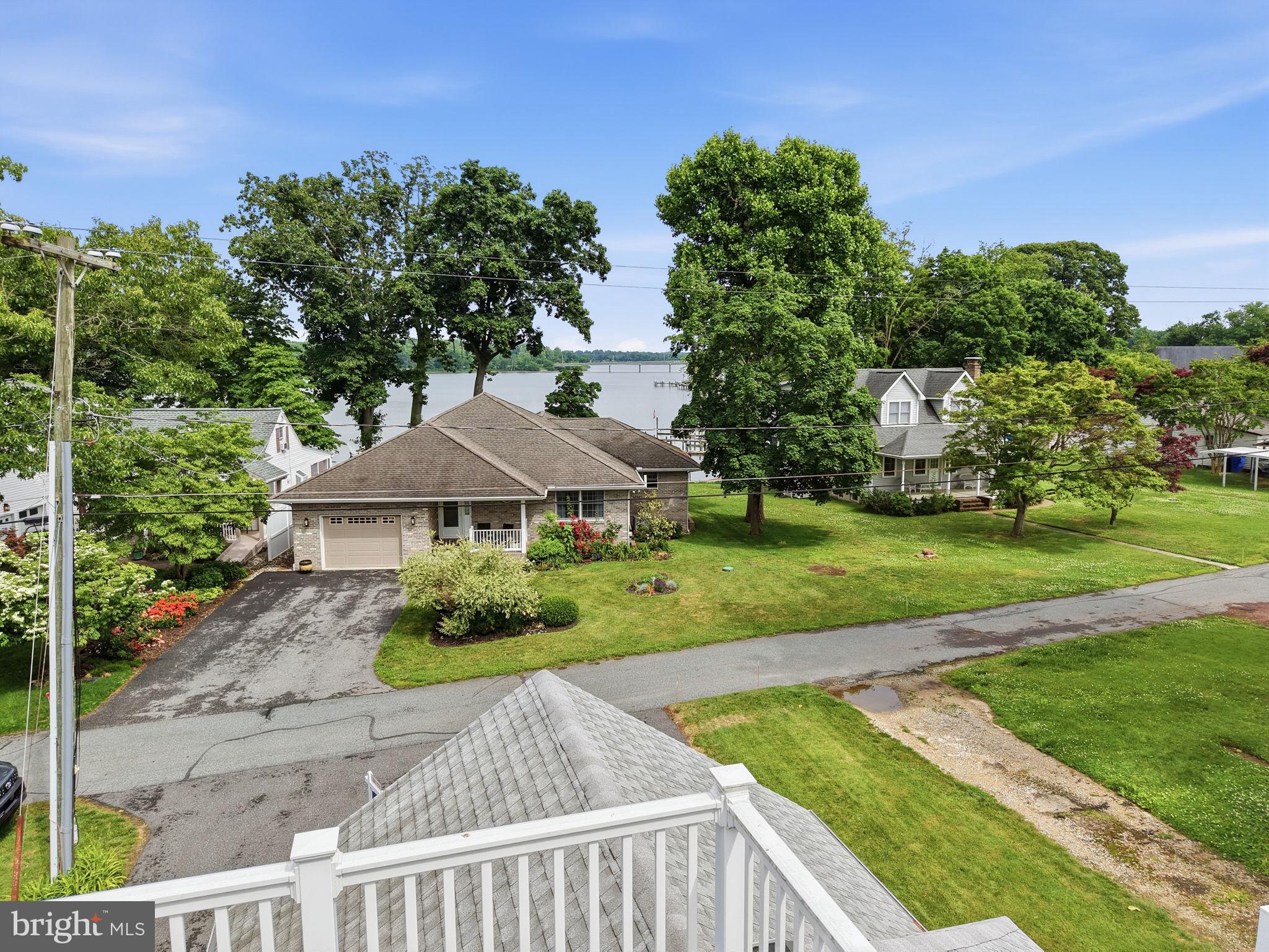 HACKS POINT - Residential