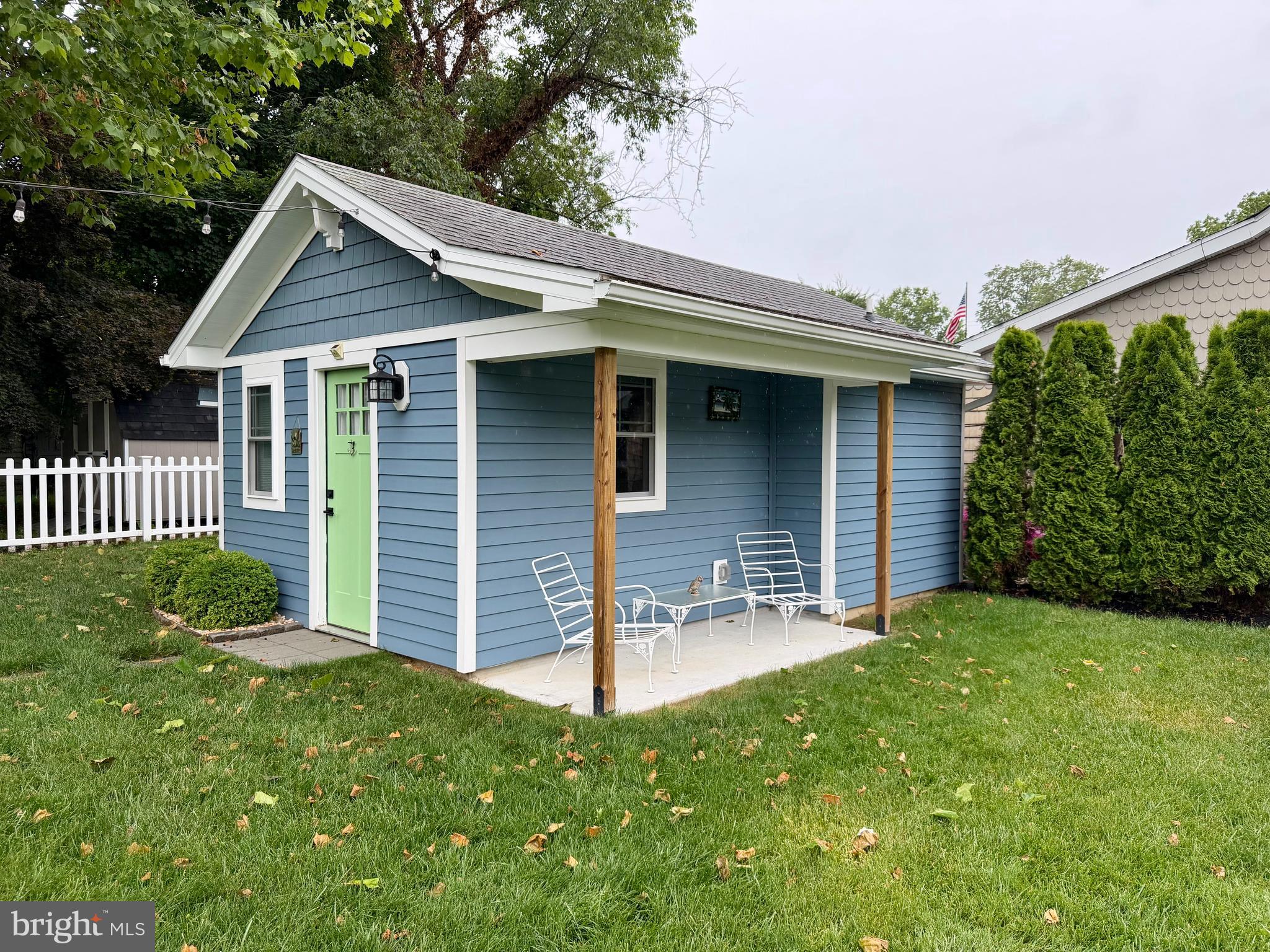 HACKS POINT - Residential