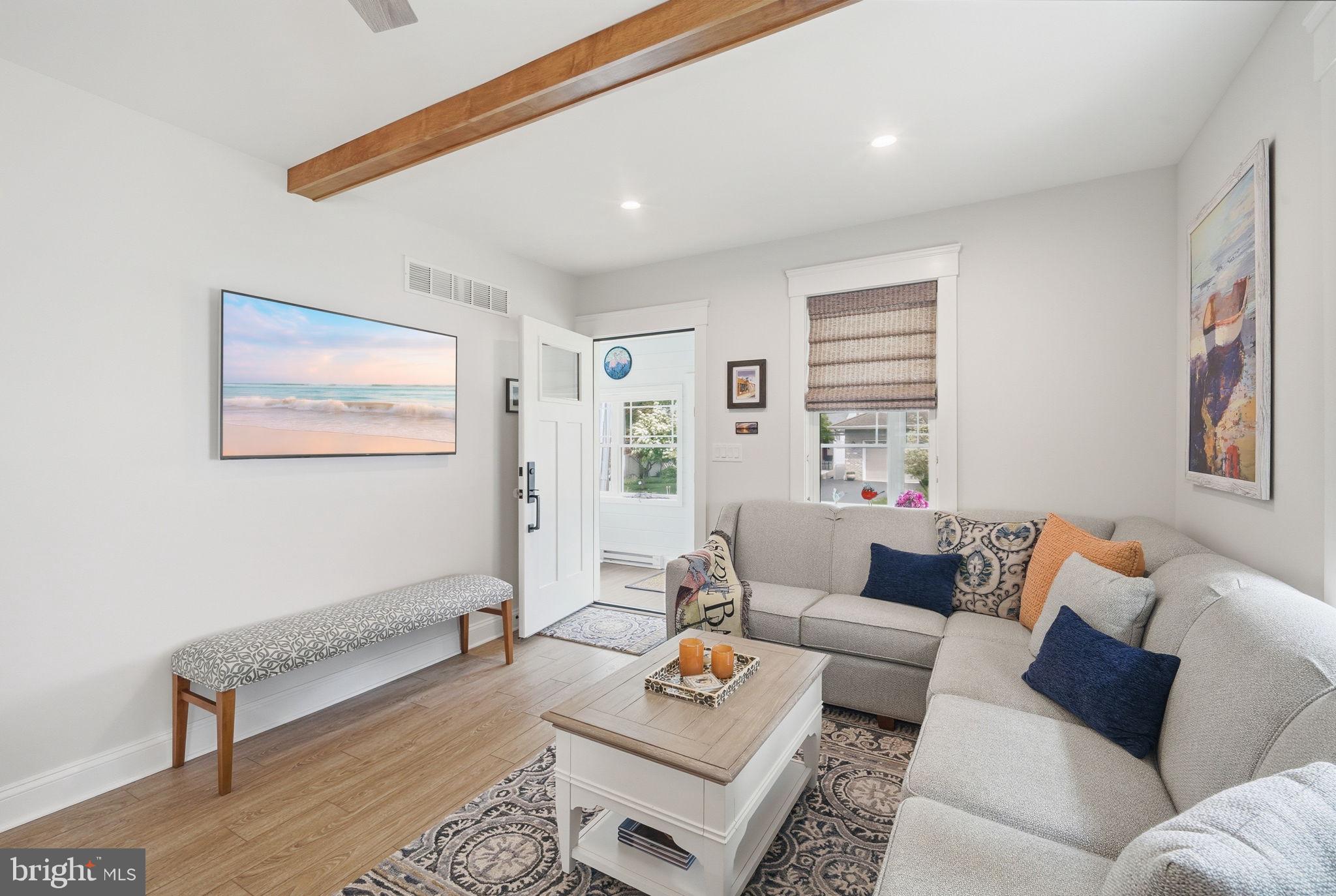 HACKS POINT - Residential