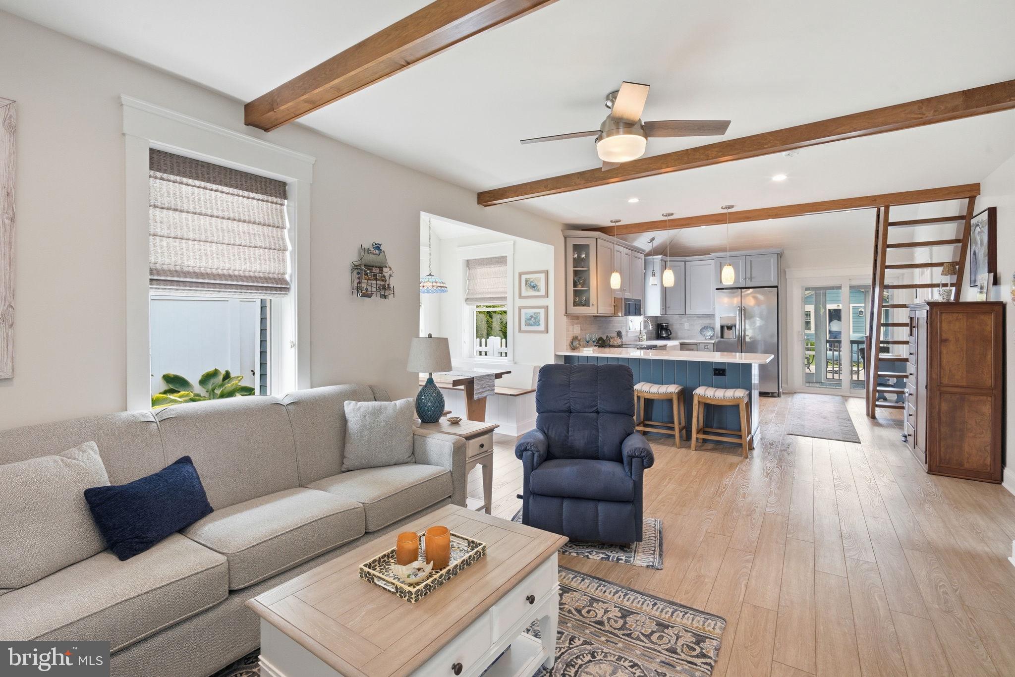 HACKS POINT - Residential