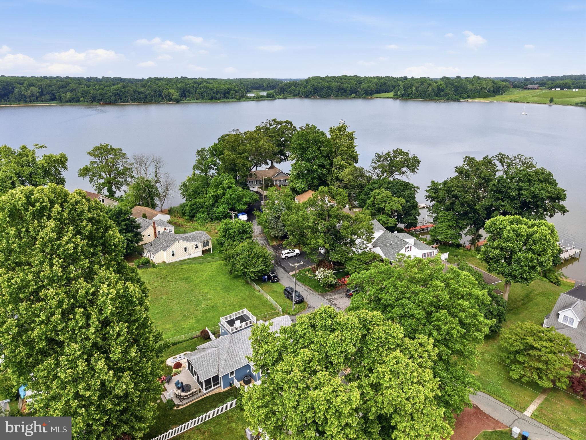 HACKS POINT - Residential