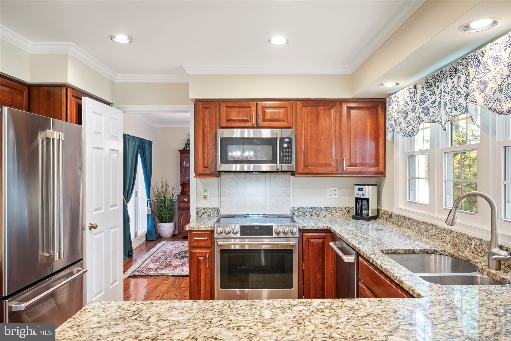 DAV MAR VILLAGE - Residential