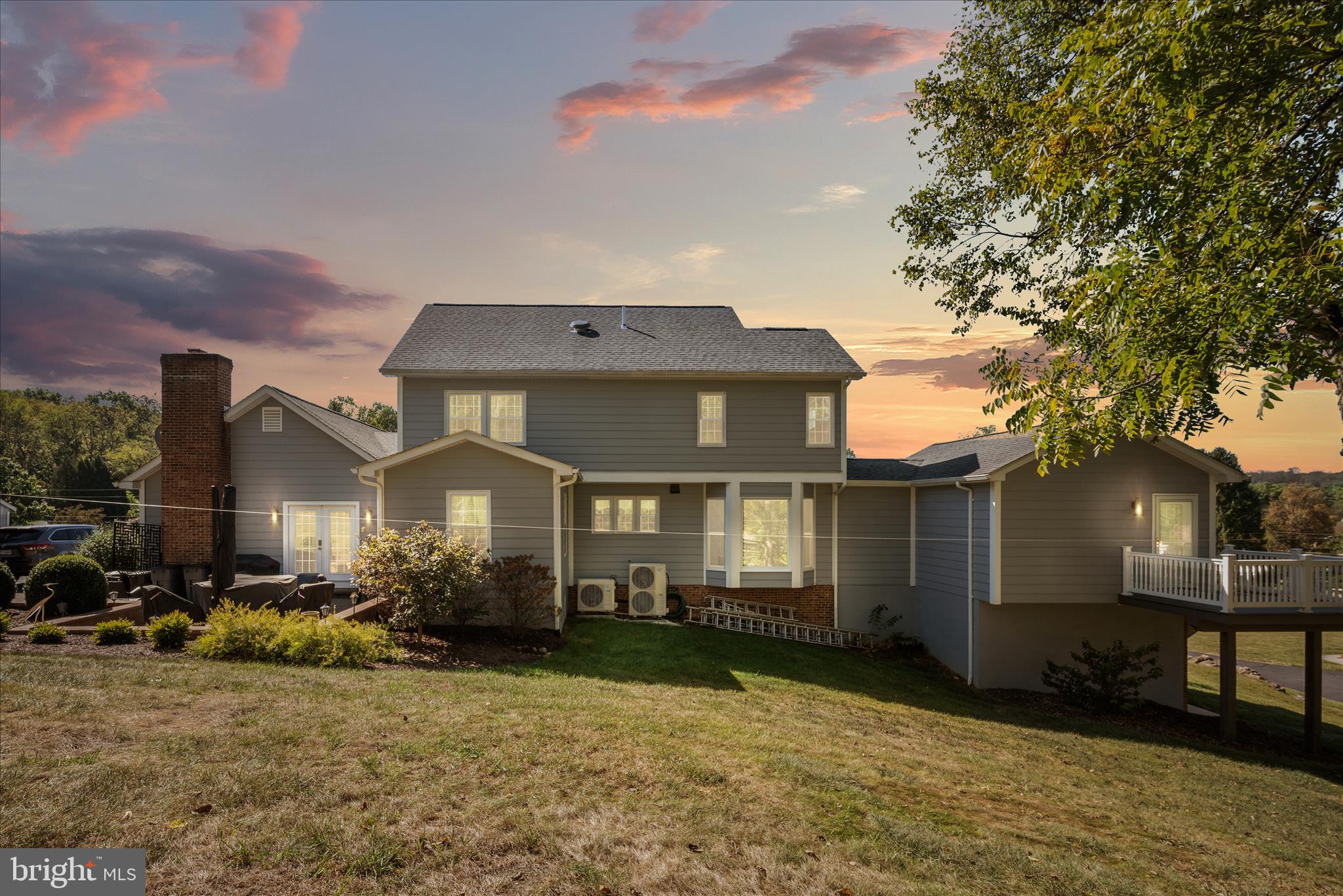 DAV MAR VILLAGE - Residential