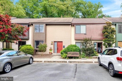 Photo of 2053 Golf Course Drive, RESTON, VA 20191 (MLS # VAFX2344548)