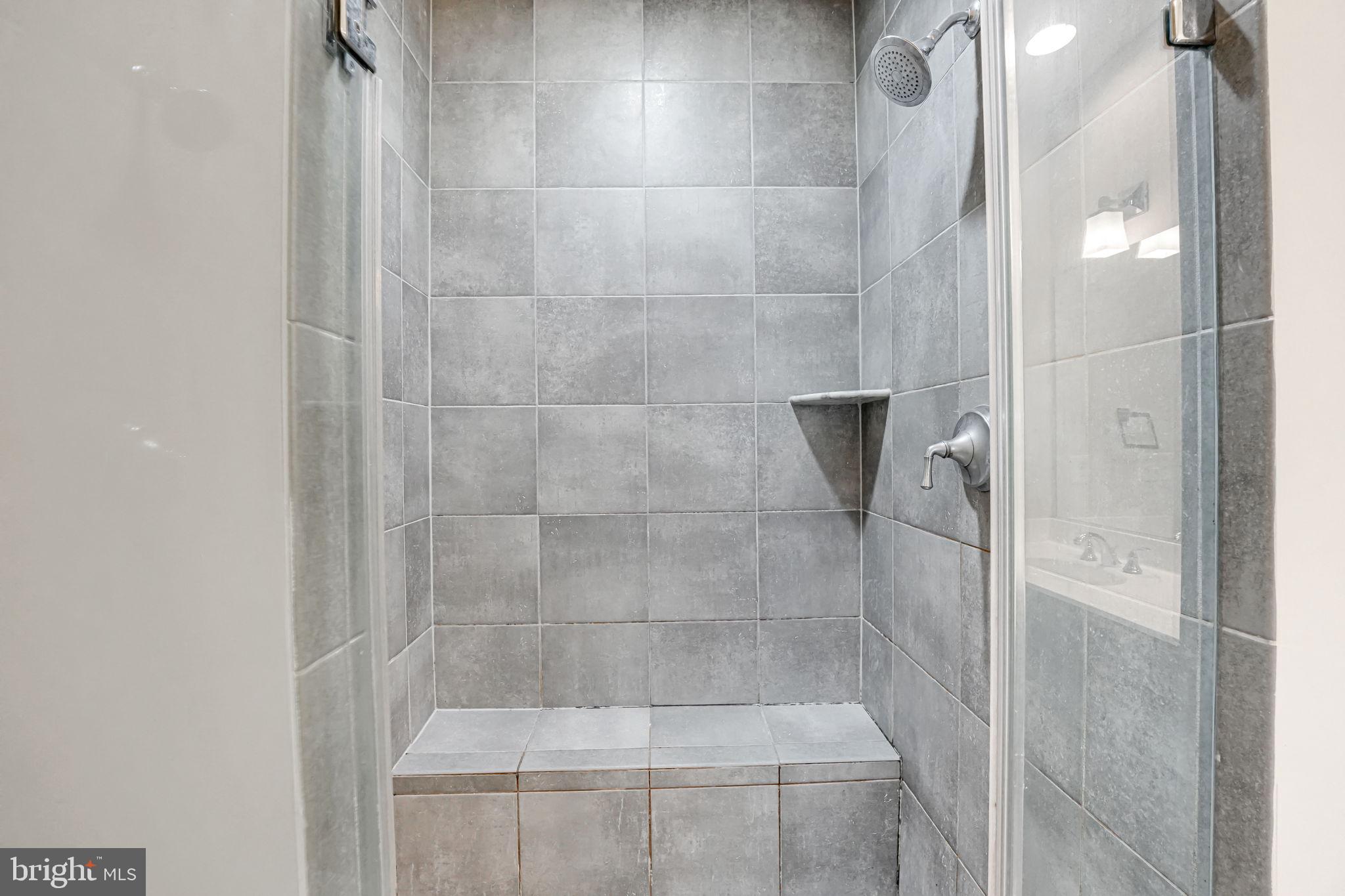 EYA ARTS DISTRICT - Residential Lease