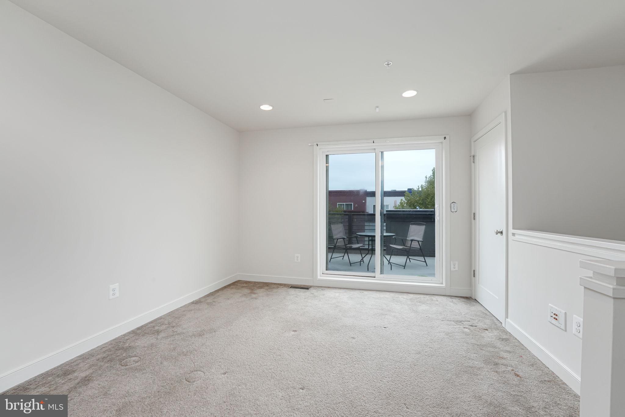 EYA ARTS DISTRICT - Residential Lease