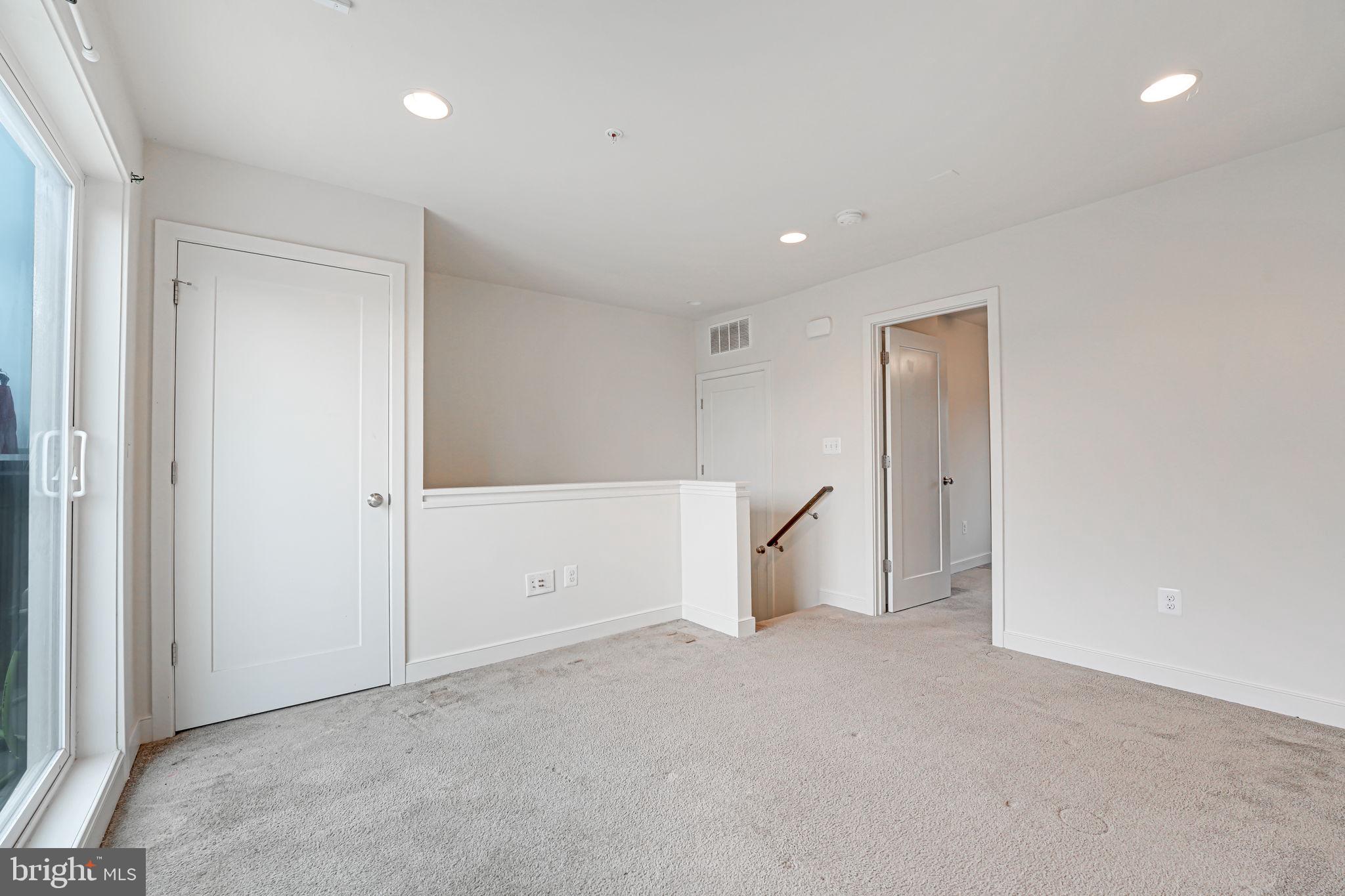 EYA ARTS DISTRICT - Residential Lease