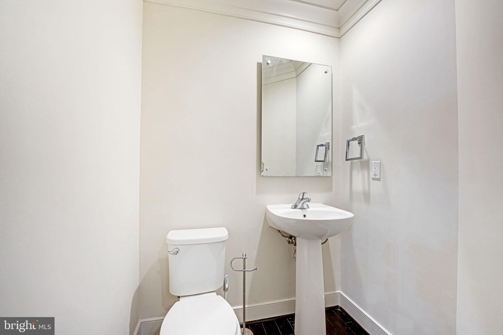 EYA ARTS DISTRICT - Residential Lease