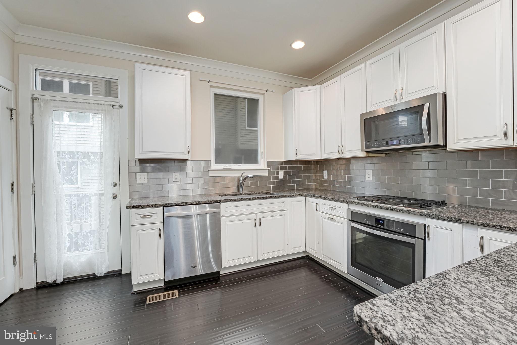 EYA ARTS DISTRICT - Residential Lease