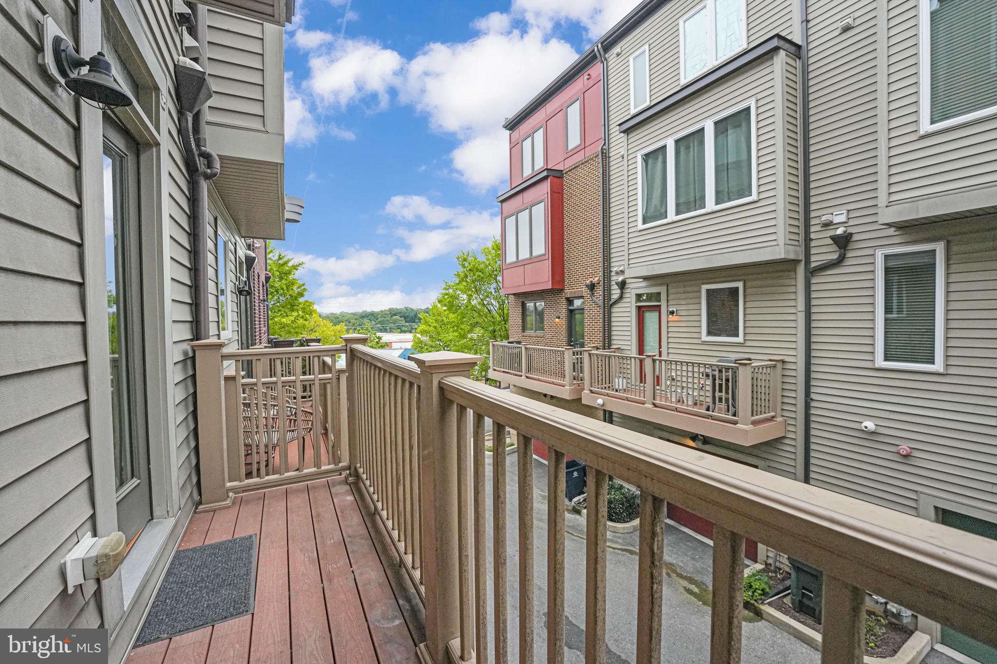 EYA ARTS DISTRICT - Residential Lease