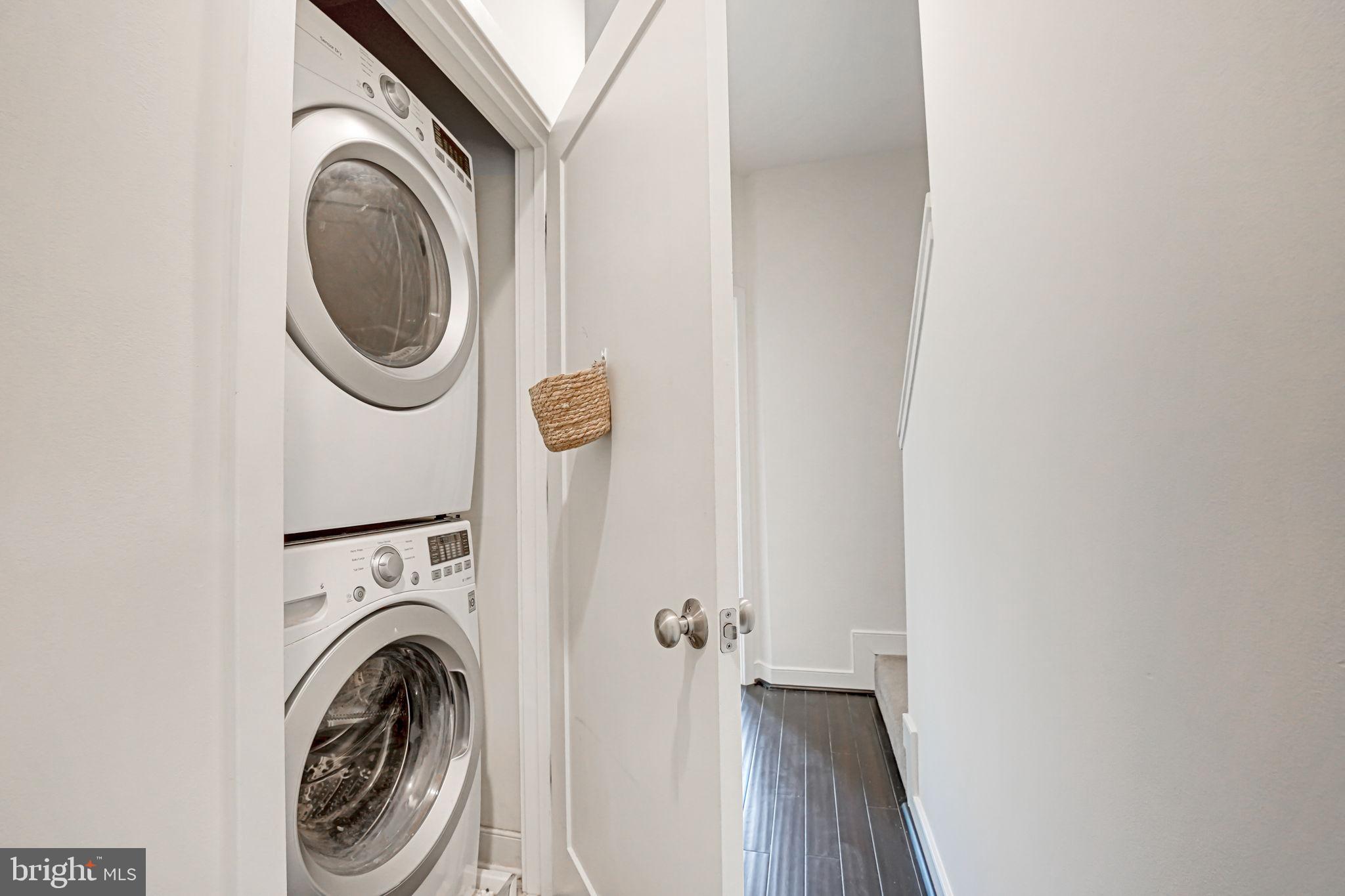 EYA ARTS DISTRICT - Residential Lease