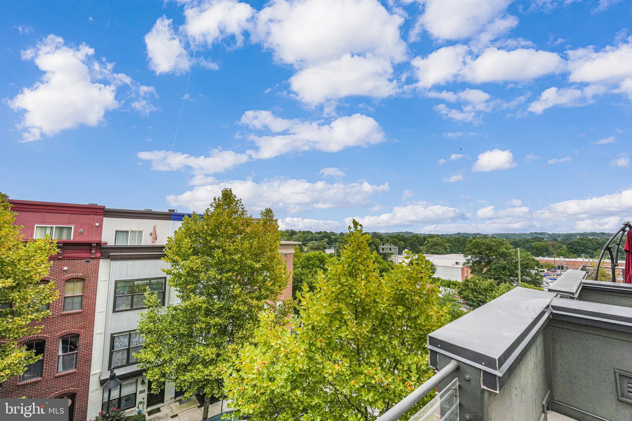 EYA ARTS DISTRICT - Residential Lease