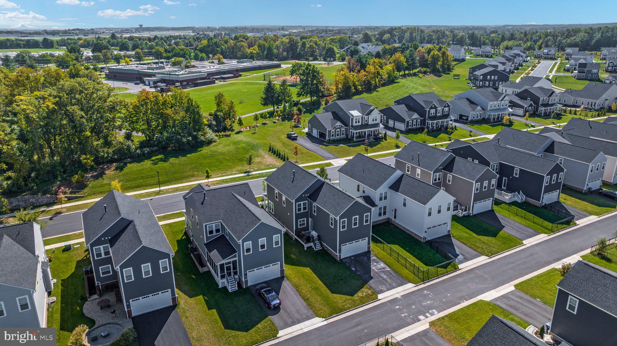 MEADOWBROOK - Residential