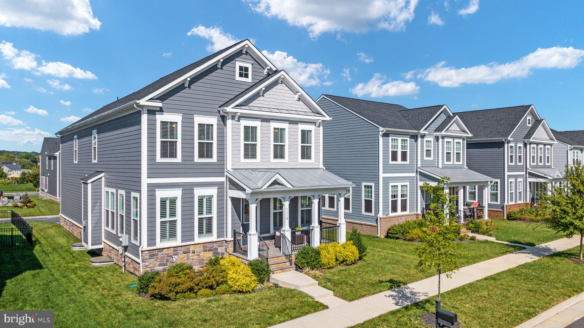 MEADOWBROOK - Residential