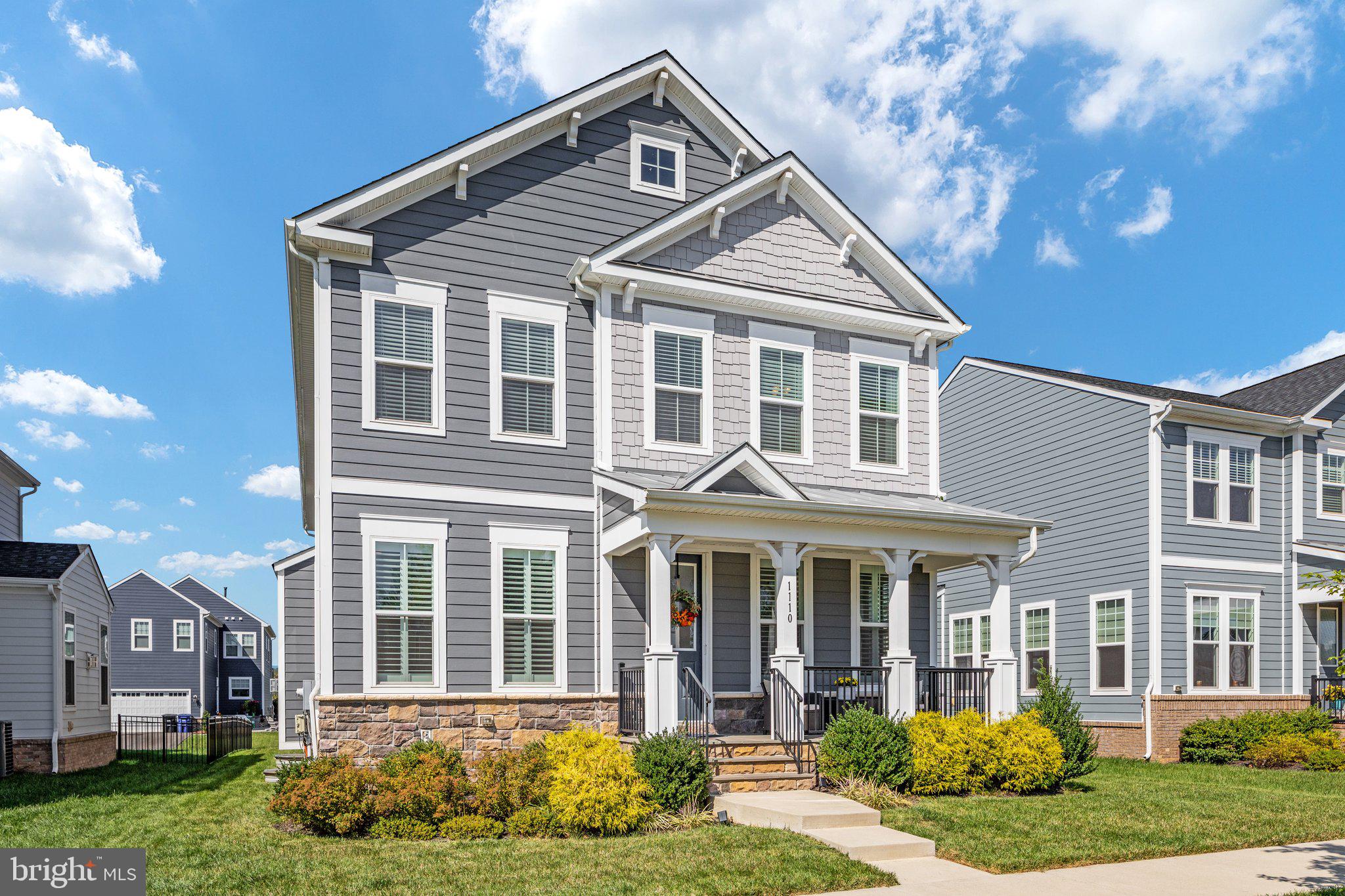 MEADOWBROOK - Residential