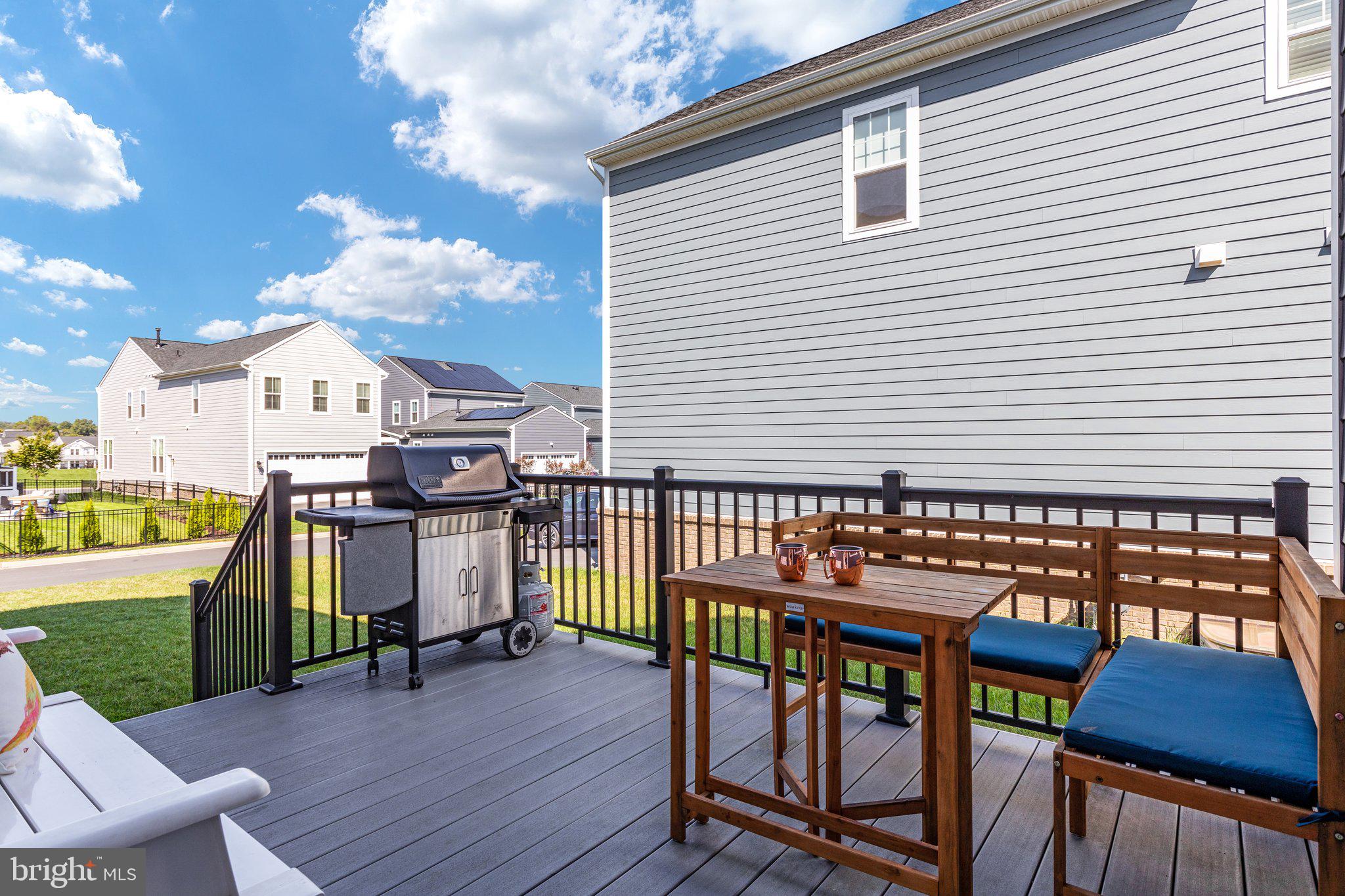 MEADOWBROOK - Residential