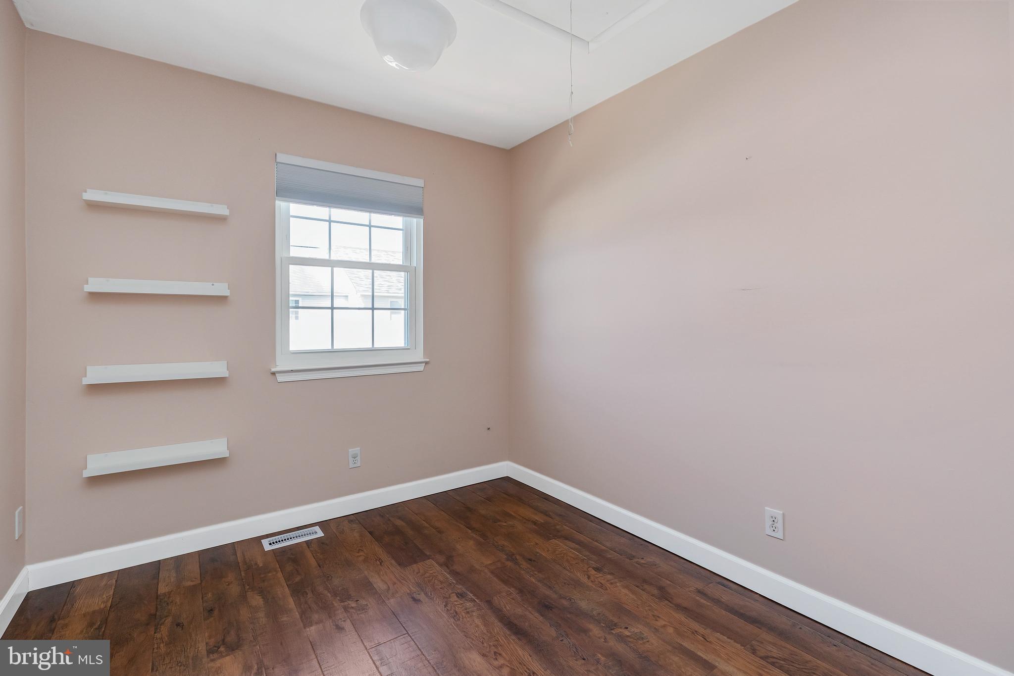 RICHARDSON MEWS - Residential