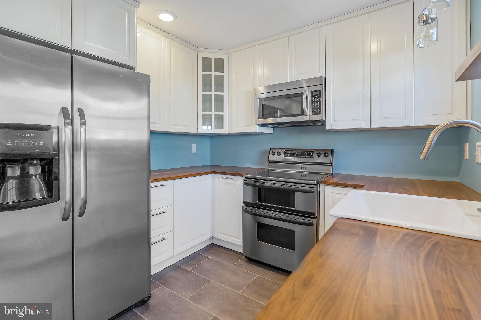 RICHARDSON MEWS - Residential