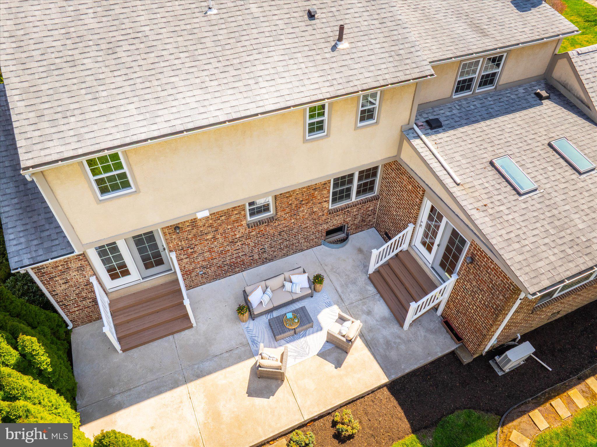 JENKINTOWN - Residential