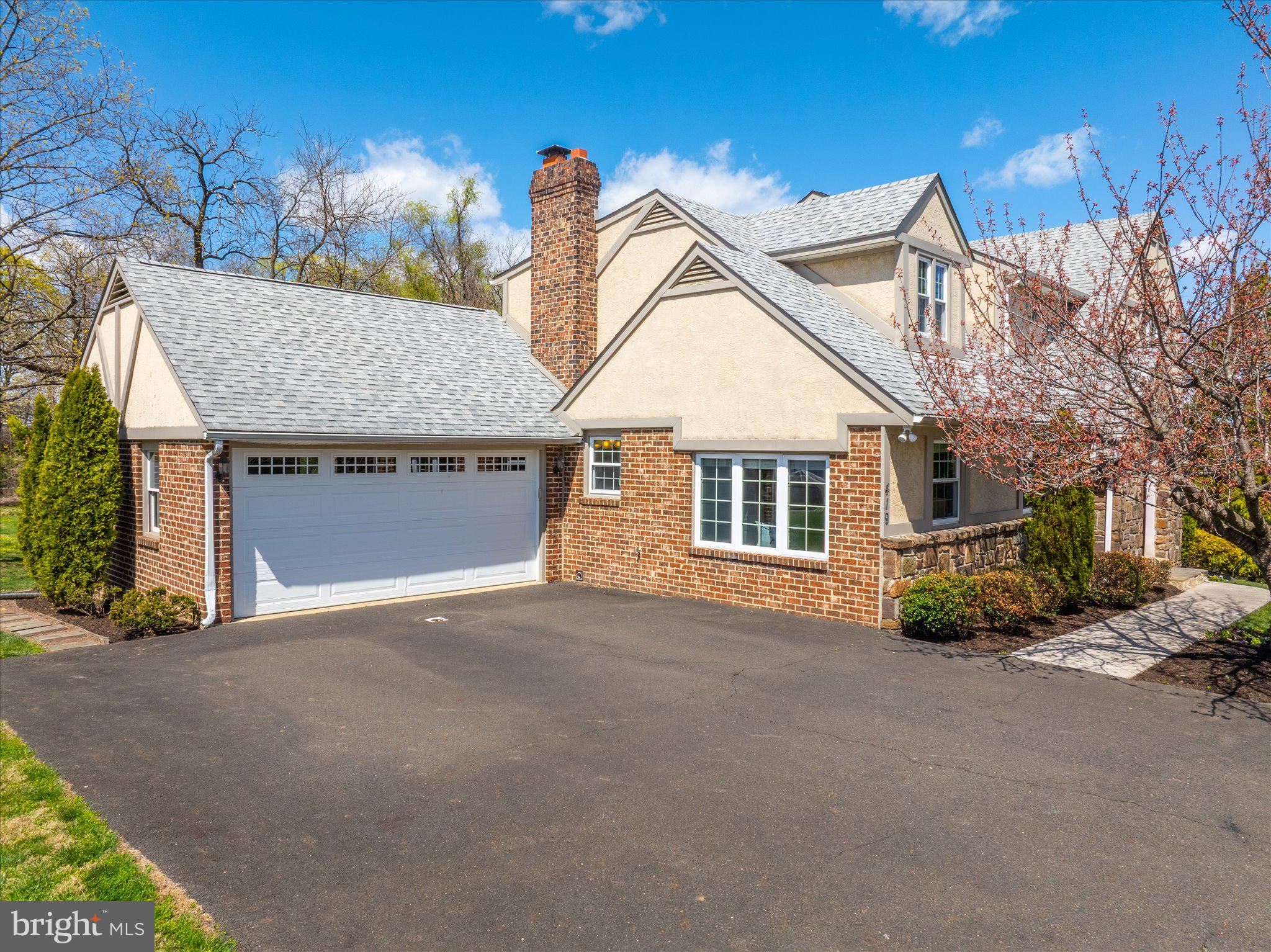 JENKINTOWN - Residential