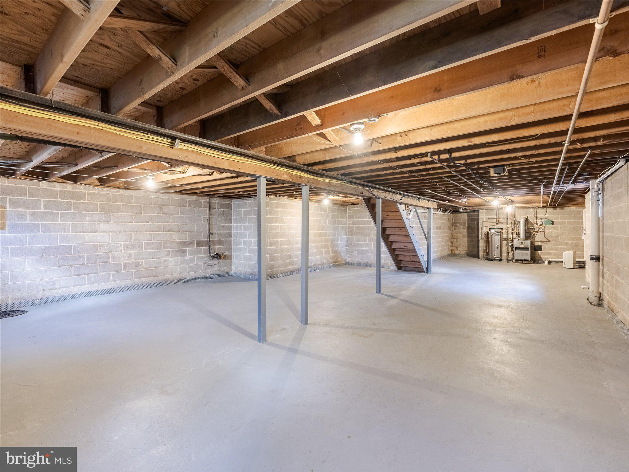 JENKINTOWN - Residential