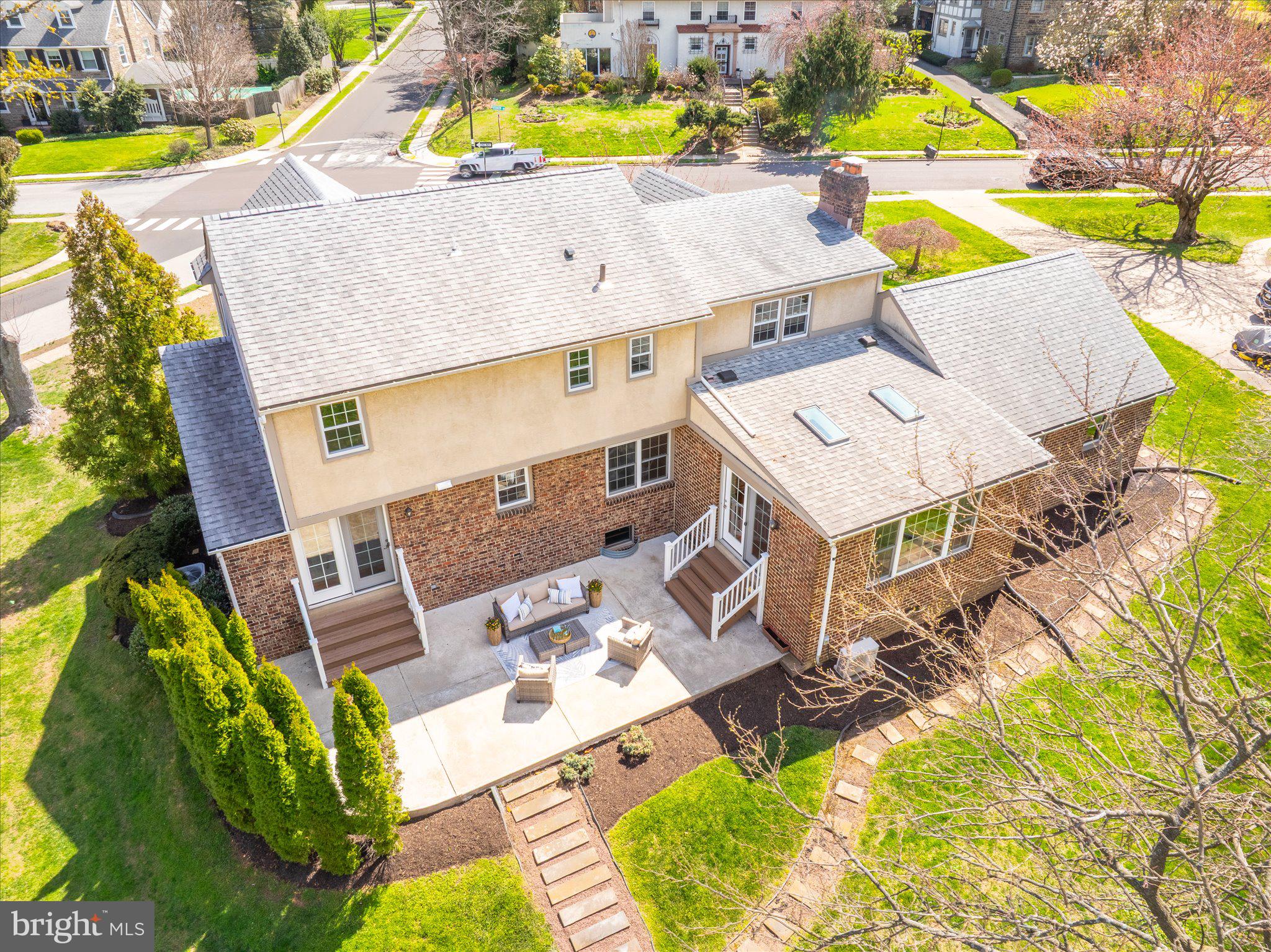 JENKINTOWN - Residential