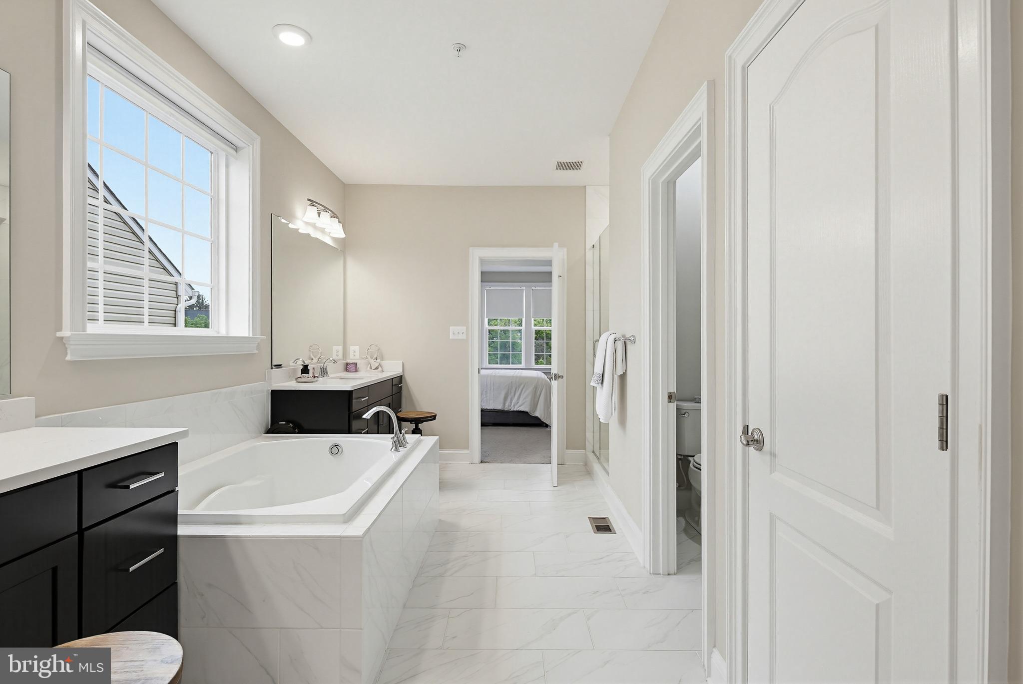 ENCLAVE AT RIVER HILL - Residential