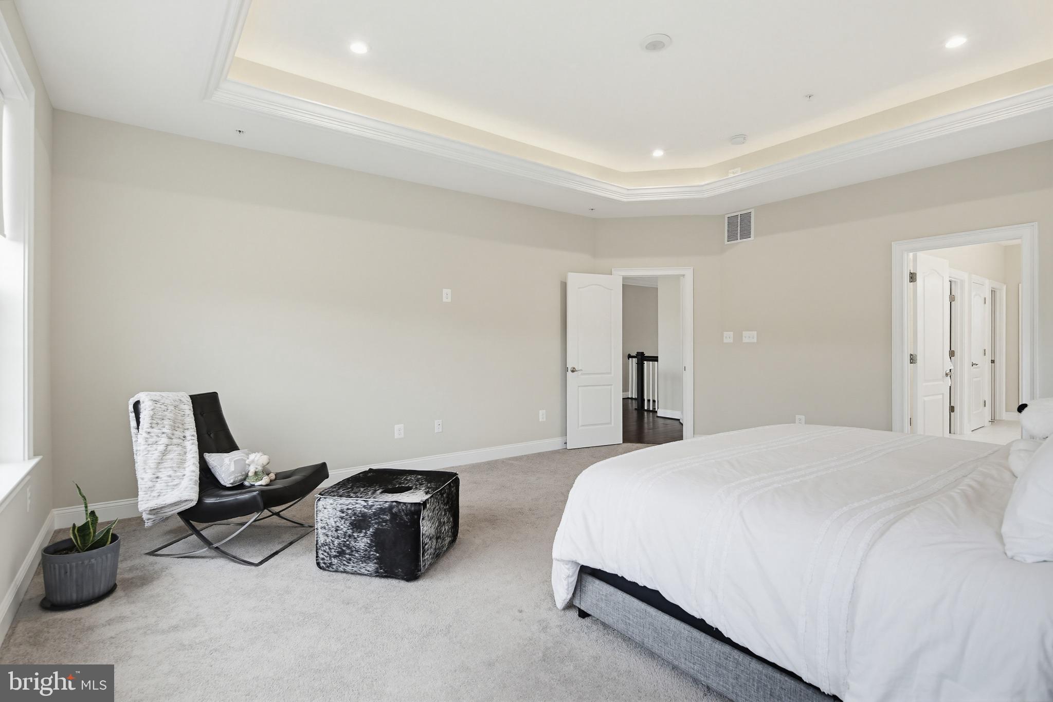 ENCLAVE AT RIVER HILL - Residential