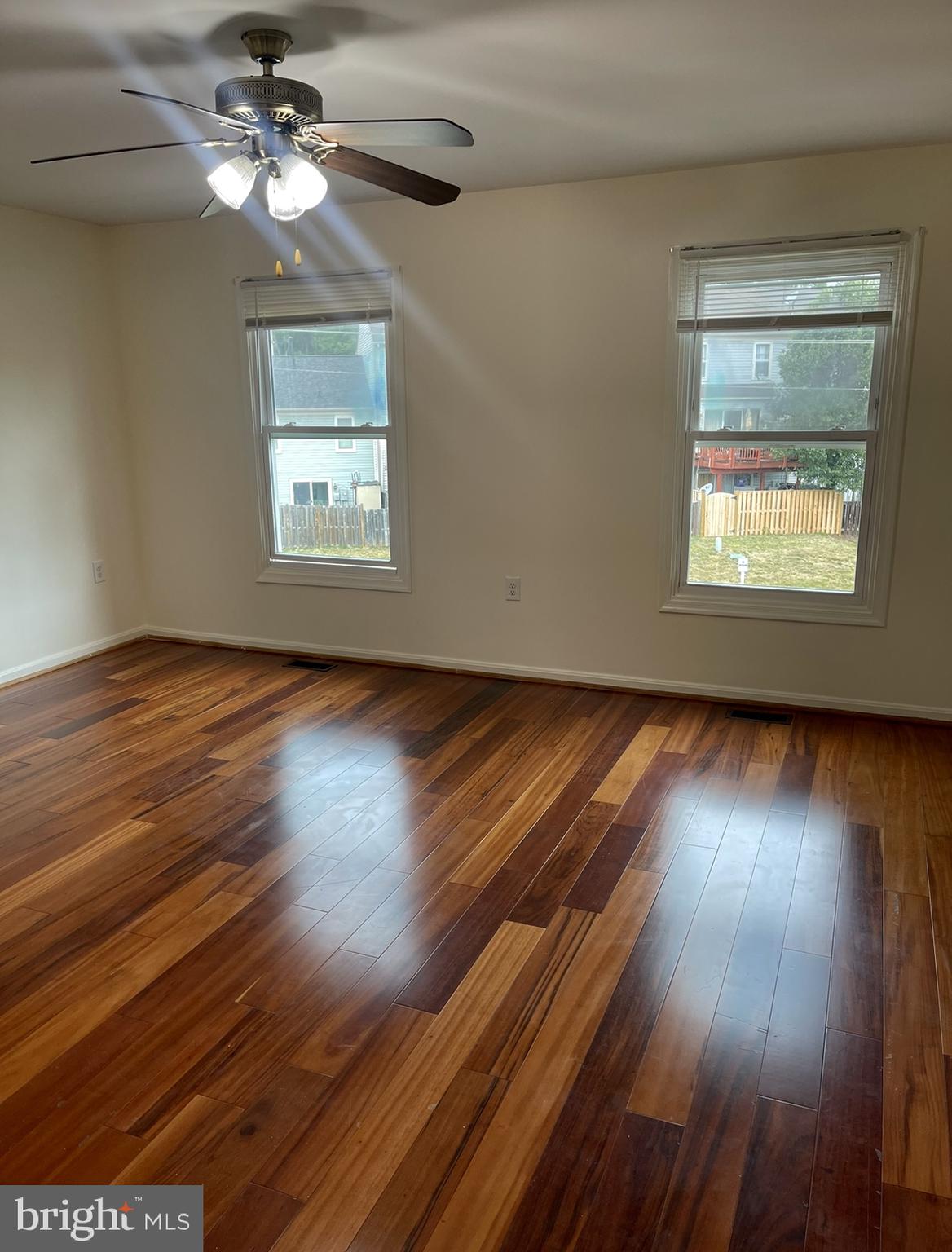 STONINGTON CONDOMINIUMS - Residential