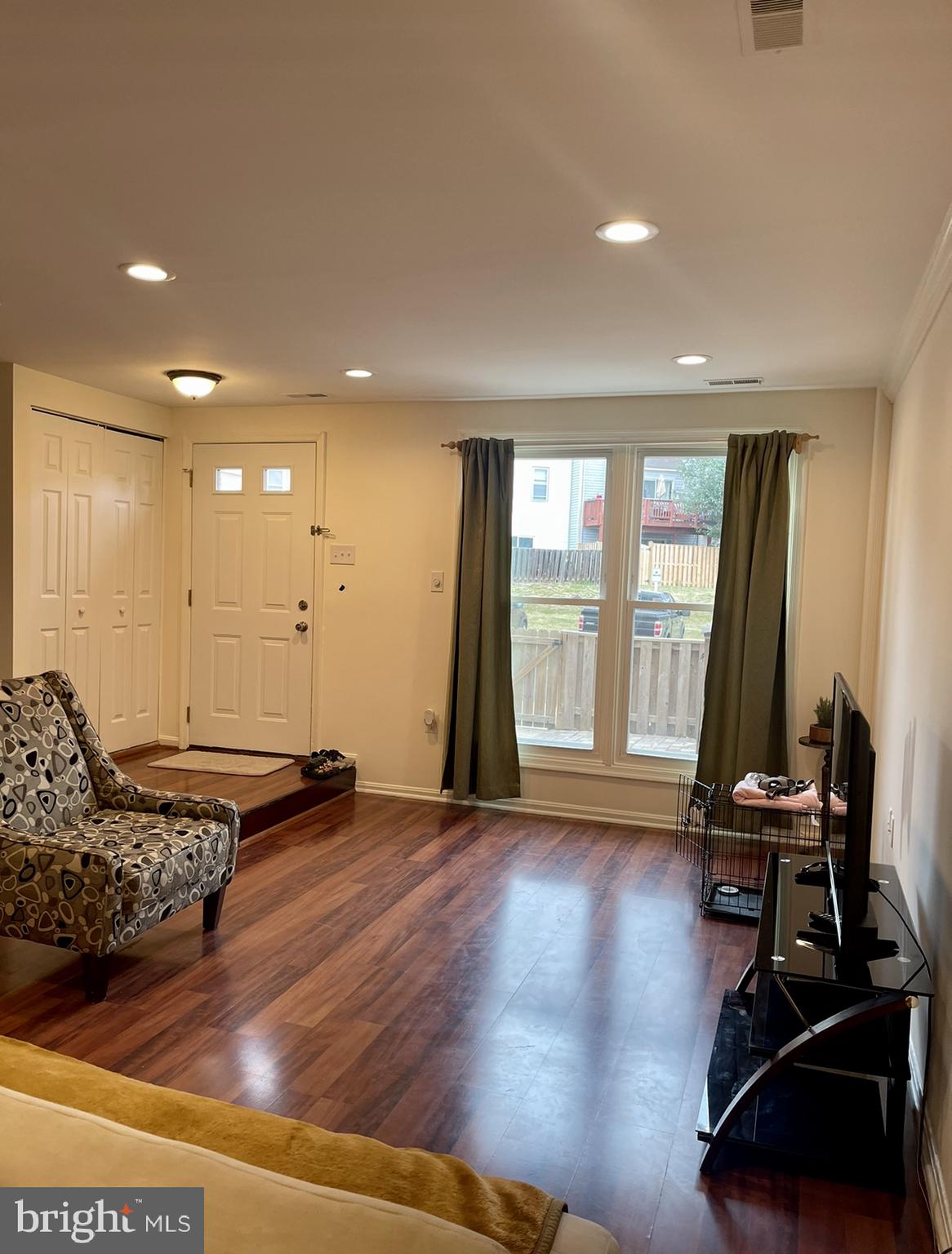 STONINGTON CONDOMINIUMS - Residential