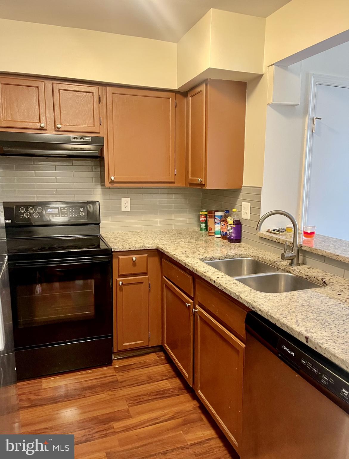 STONINGTON CONDOMINIUMS - Residential