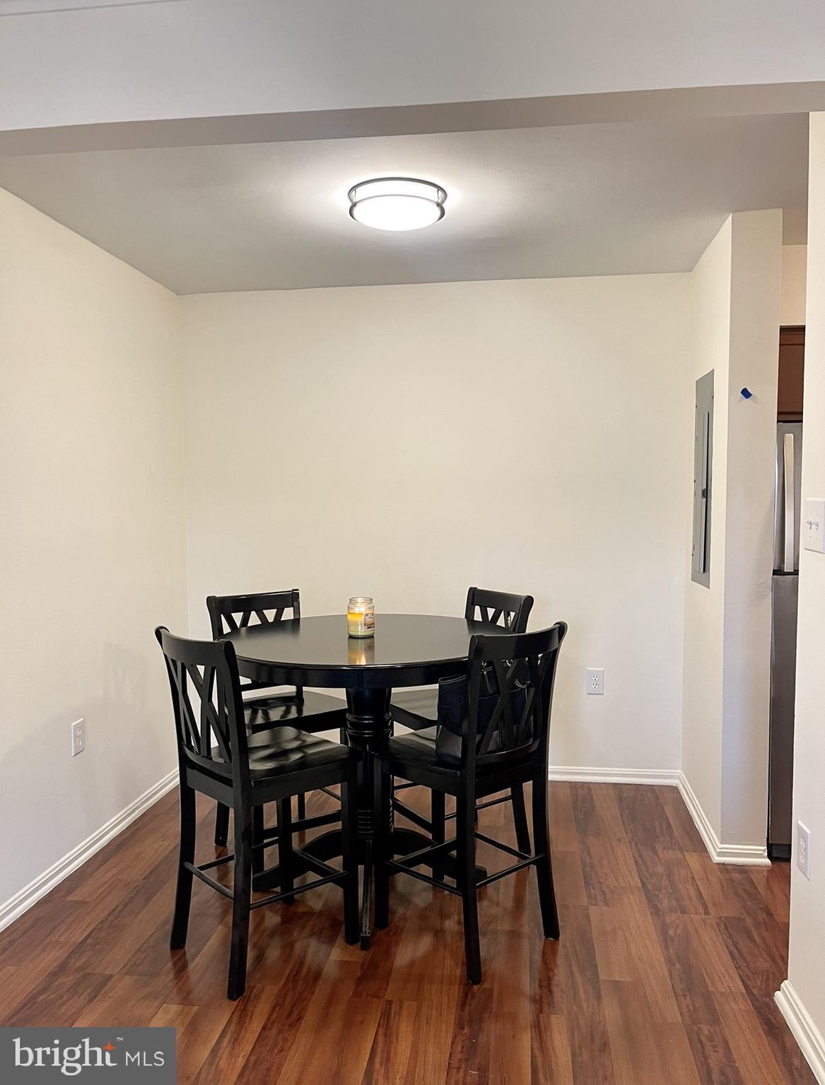 STONINGTON CONDOMINIUMS - Residential