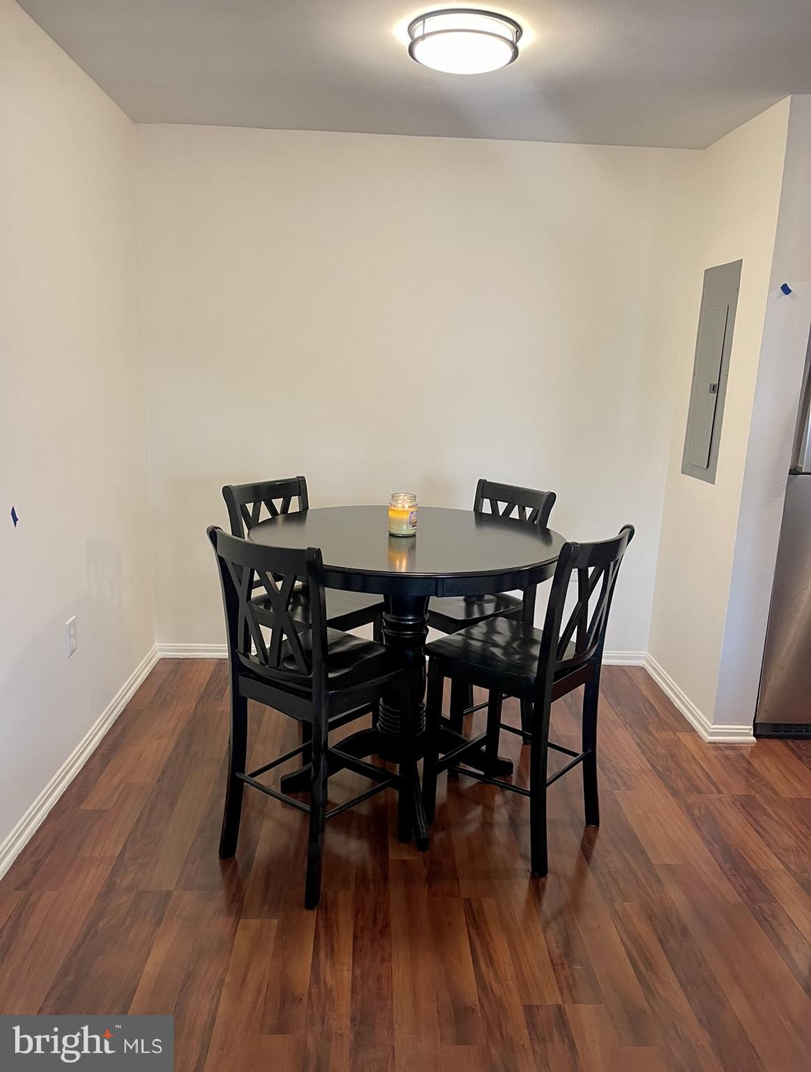 STONINGTON CONDOMINIUMS - Residential