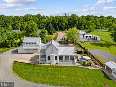 Homes For Sale - 35321 Snake Hill Road<br/> MIDDLEBURG, VA 20117